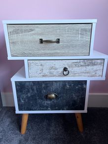 Small drawers/cabinet