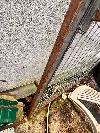 dog run gate