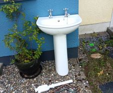 basin & pedistal