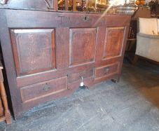 Antique Coffer / Mule Cest