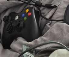 Wireless XBOX 360 controller + accessories
