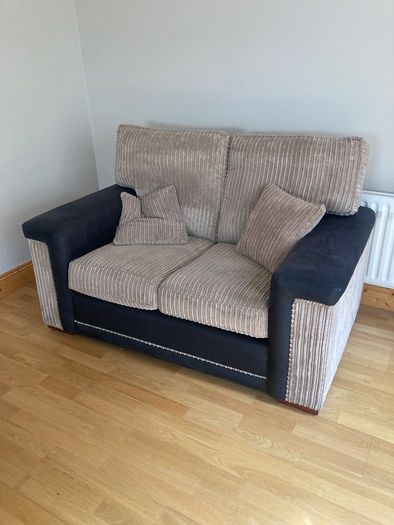 Sofa - Couch - 2 Seater