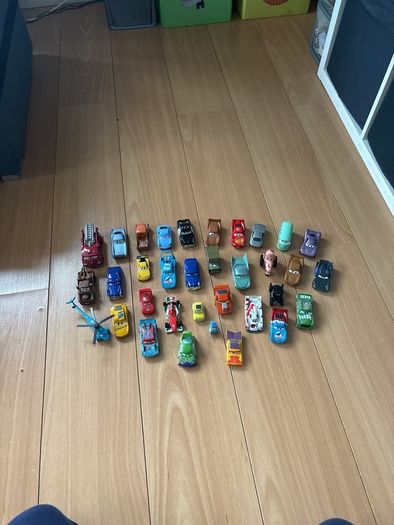 Zigzag McQuenn cars