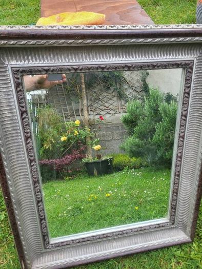 Heavy wall mirror