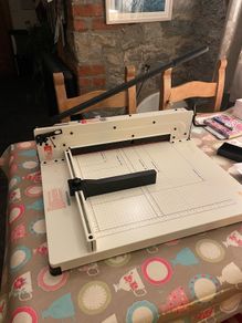 VEVOR A3 Guillotine Paper Cutter 43.2cm, 400 Sheet Capacity