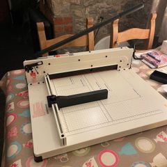VEVOR A3 Guillotine Paper Cutter 43.2cm, 400 Sheet Capacity
