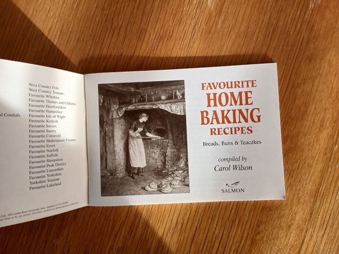 Favourite Home Baking Recipes - delicious Bread, Buns & Teacakes.
