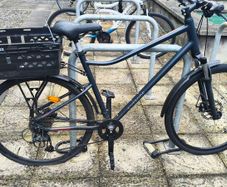 Riverside Hybrid Bike - Disc Brake, Mudguards, Rack & Large Basket