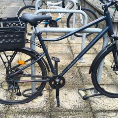 Riverside Hybrid Bike - Disc Brake, Mudguards, Rack & Large Basket