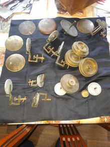 17 Old Pulley Wheels and 5 Plates, alot are brass