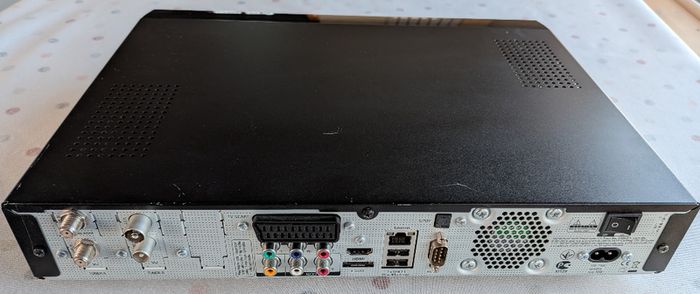 VU+ Duo2 Twin Satellite + DVB-T PVR Receiver 2TB HDD