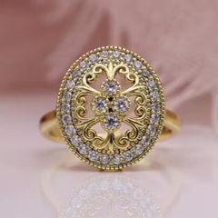 Vintage Style Crystal Gold Tone Ring