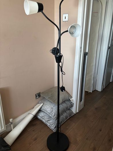 floor lamp