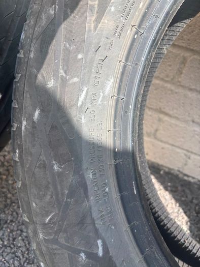 2 free Tyres