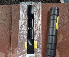 Black and Decker Lawnmover Blade and Roller