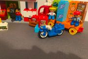 lego duplo pizza and truck