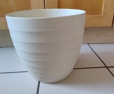 Plant pot