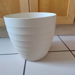 Plant pot