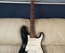 Fender Roland Ready Strat.
