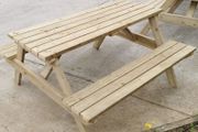 picnic bench