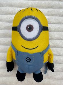 Plush Minion Stuart Despicable Me approx. 22cm. Smiling Damaged Suit Used Please see photos