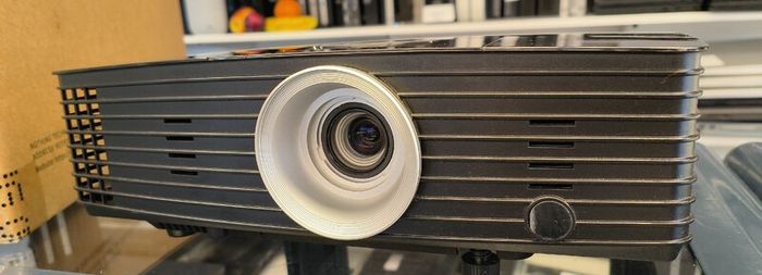 Acer P1285 3600 Lumens Desktop DLP Home Theater Projector 3D Ready (Lamp Hour Elapse: 23)