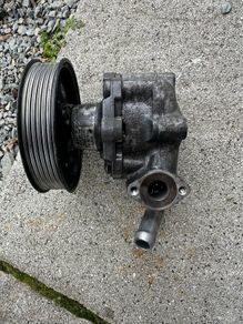 Audi a4 /a5 steering pump