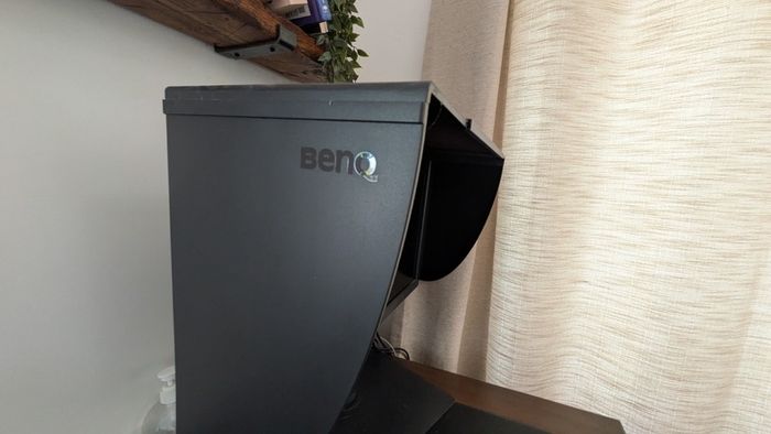 BenQ SW271C Professional Photography Monitor + X-Rite i1Display Pro Calibrator