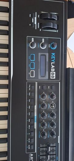 MIDI keyboard - Arturia Keylab 88 Hammer Action