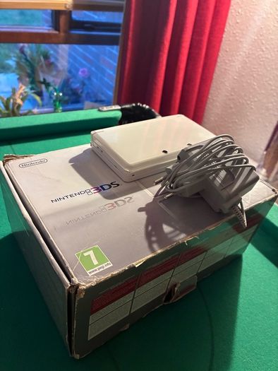 Nintendo 3DS White Modded