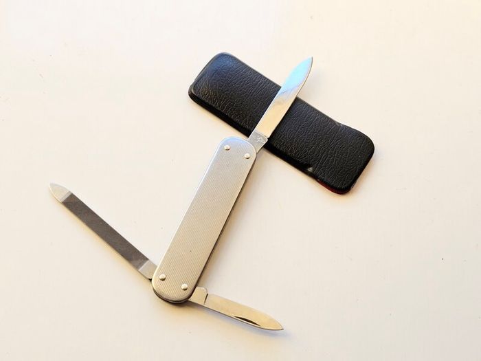 Vintage Rare Collectable Victoria Victorinox Price Gentleman's models 74mm Swiss Army Knife