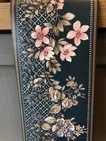 Vintage Crown Wallpaper Border Roll  Navy & Pink Floral (10 Meters)