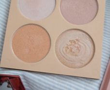 Makeup bundle