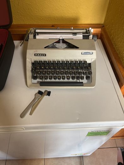 1960s Facit  manual type writer