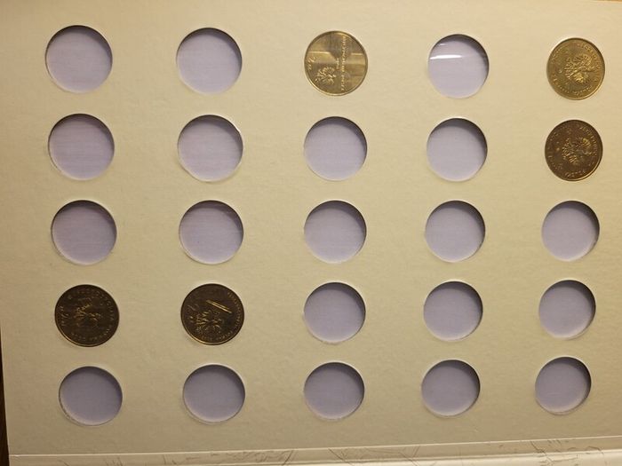 Asking price 440 euro. Poland Set of 2 zloty coin GOLD NORDIC 1995-2009 (103 pieces).