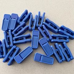 Blue Plastic Clothes Pegs - Set of 20 (Mixed New/Used)