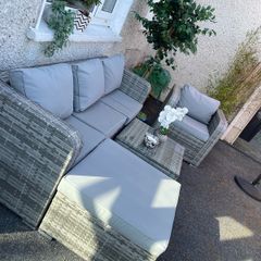 rattan lounge set