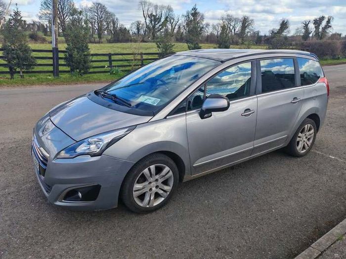 2014 Peugeot 5008