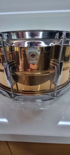 Ludwig Smooth Bronze Vintage Monroe Badge 14 x 6.5 Snare Drum
