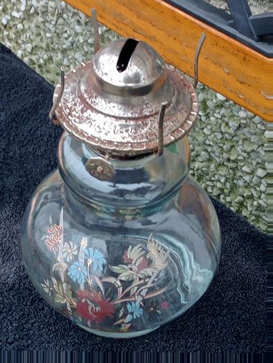 Antique/Vintage Clear Glass Oil Lamp