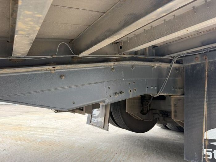 Volvo Fm 420 8x2 Beavertail Rearlift