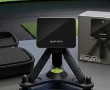 Garmin R10 levelling stand