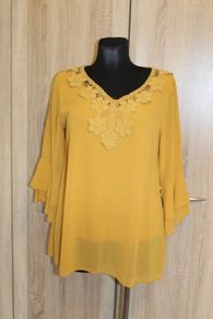 Lovely mustard V-neck blouse size UK12 EU40 Postage included