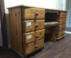 Dressing table