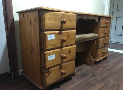 Dressing table