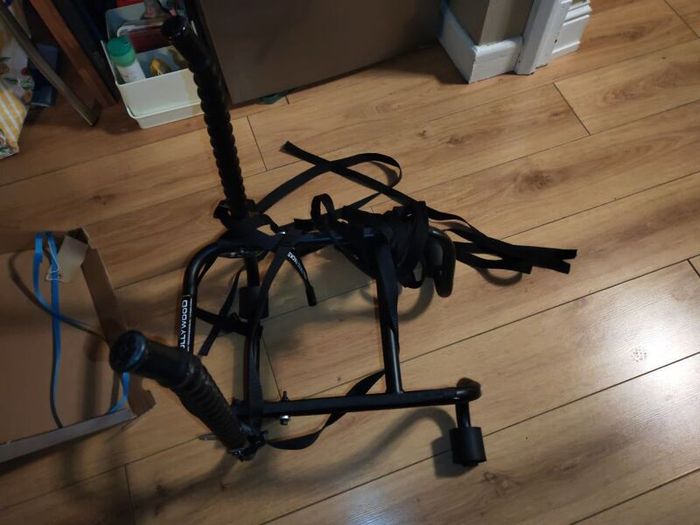 Hollywood F1B 3 bike folding bike rack- like new