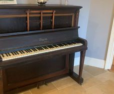 Free to takeaway Piano