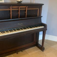 Free to takeaway Piano