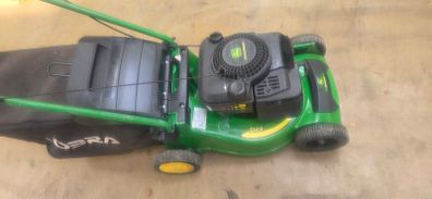 John Deere R43 Lawnmower