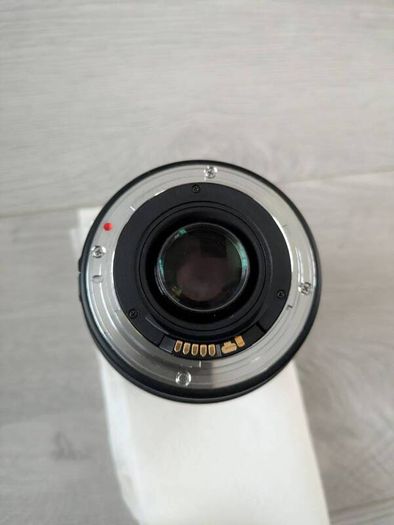 Sigma 70-300mm F4-5.6 DL Macro Telephoto Zoom Lens  70-300mm